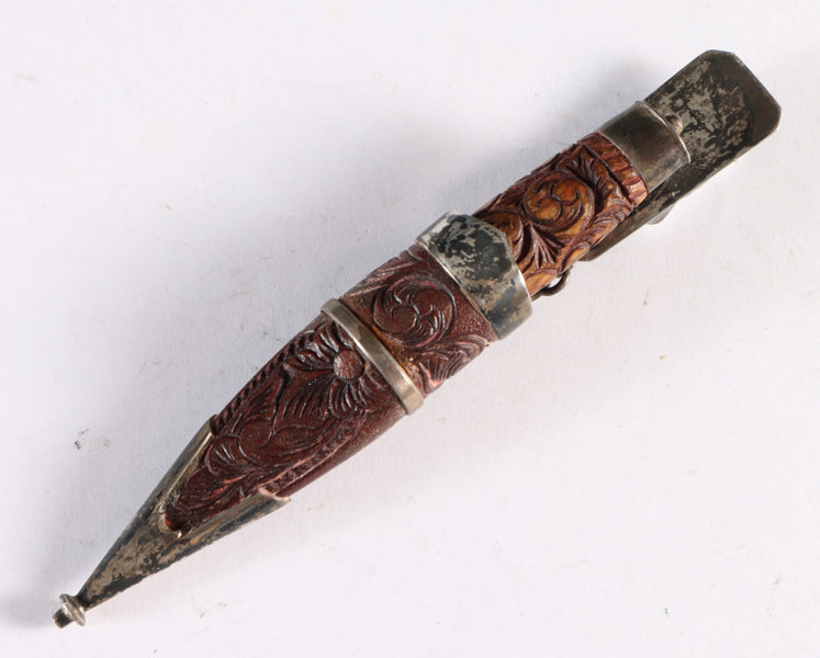 Miniatyr slirekniv m/sølvoppheng.