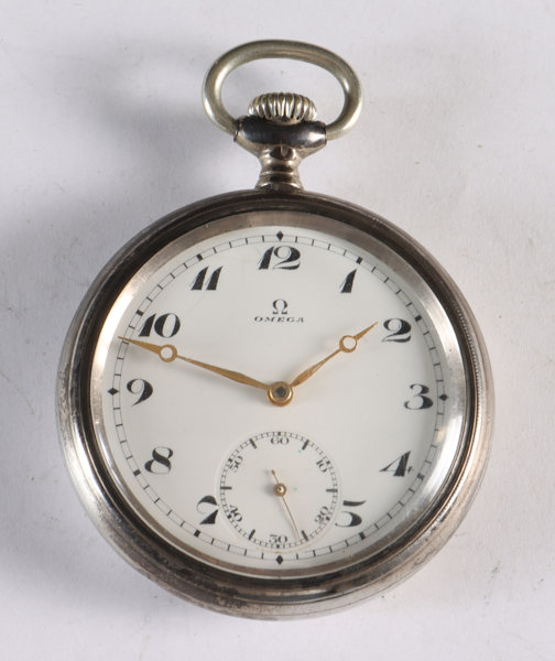 Lommeur i sølv, Omega.