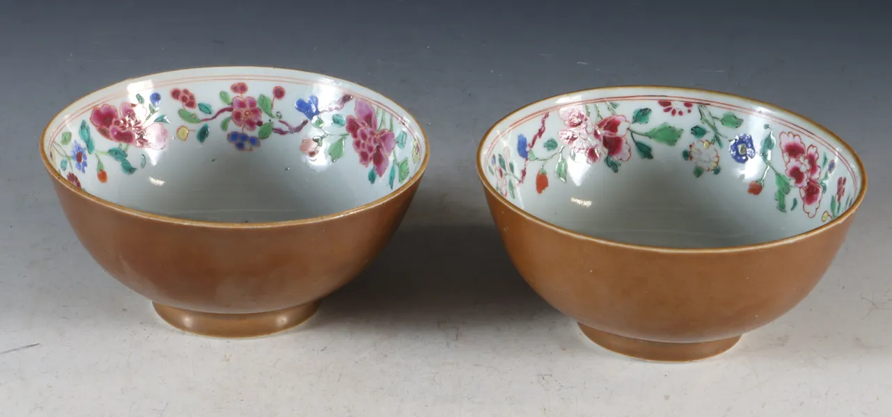2 boller i porselen, Kina 17/1800 t.