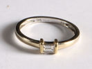 Ring i gull m/diamant.