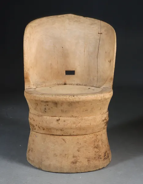 Trehvit kubbestol, 1800 t.