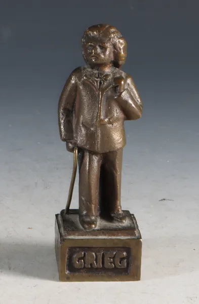 Liten bronseskulptur, Grieg.