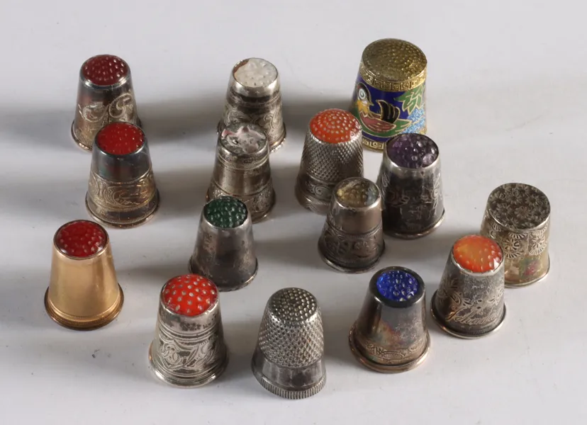 Samling med fingerbøl.