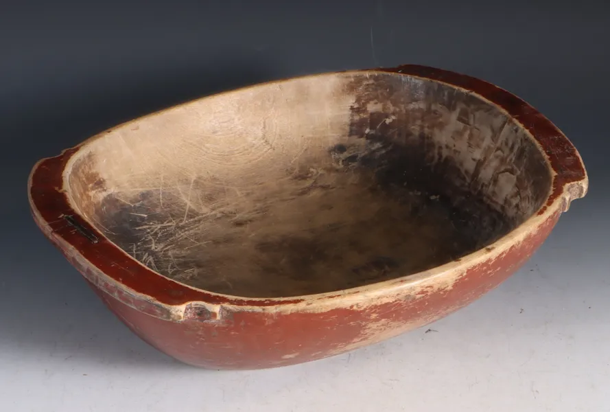 Rødmalt trau, 1800 t.