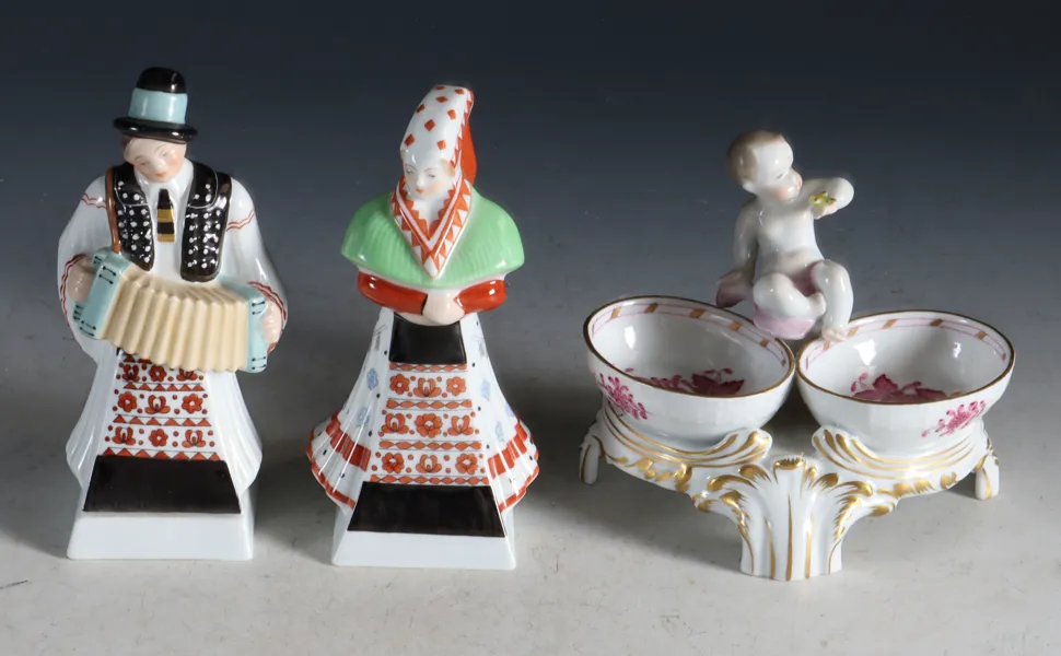 2 figurer og saltkar, Herend.