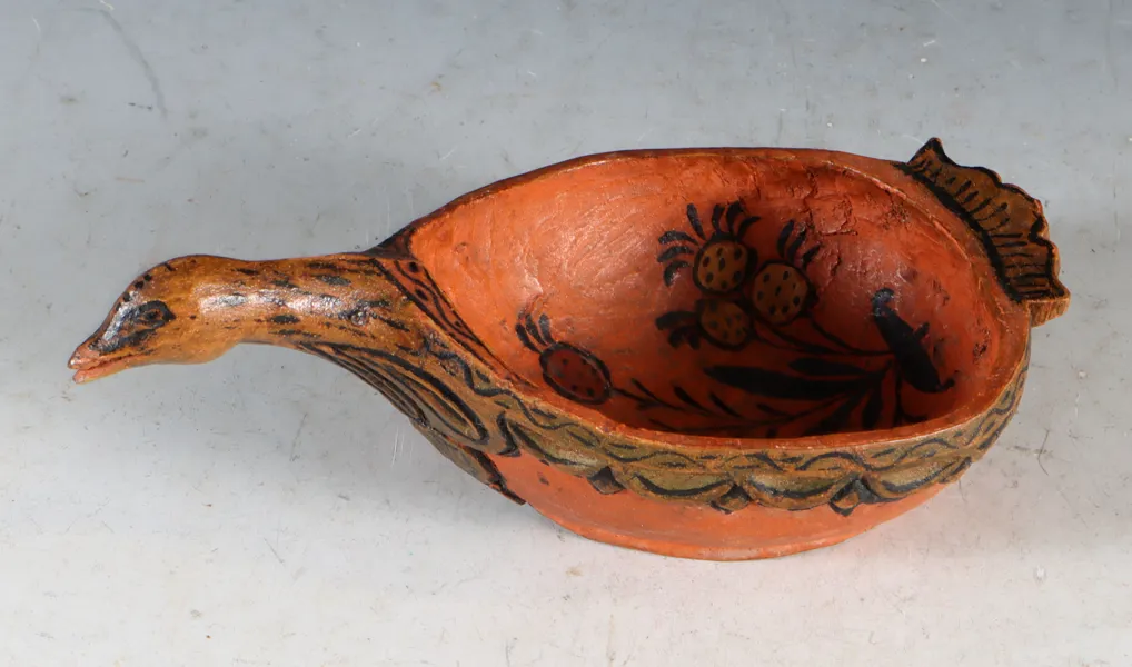 Liten utskåret og dekorert ølfugl, 1800 t.