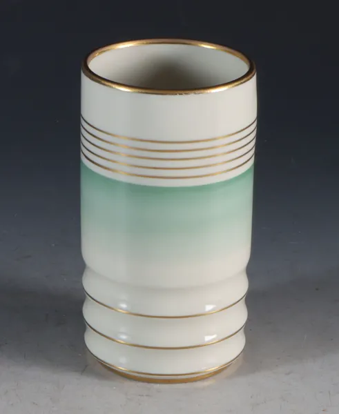 Vase, N. Gulbrandsen. PP