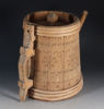 2 trehvite tutekanner i tre, 1700 t.