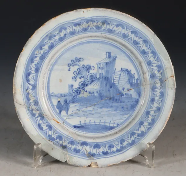 Platte dek. i blått, Delft 1630-50.