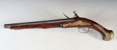 Flintlåspistol, 1700 t.